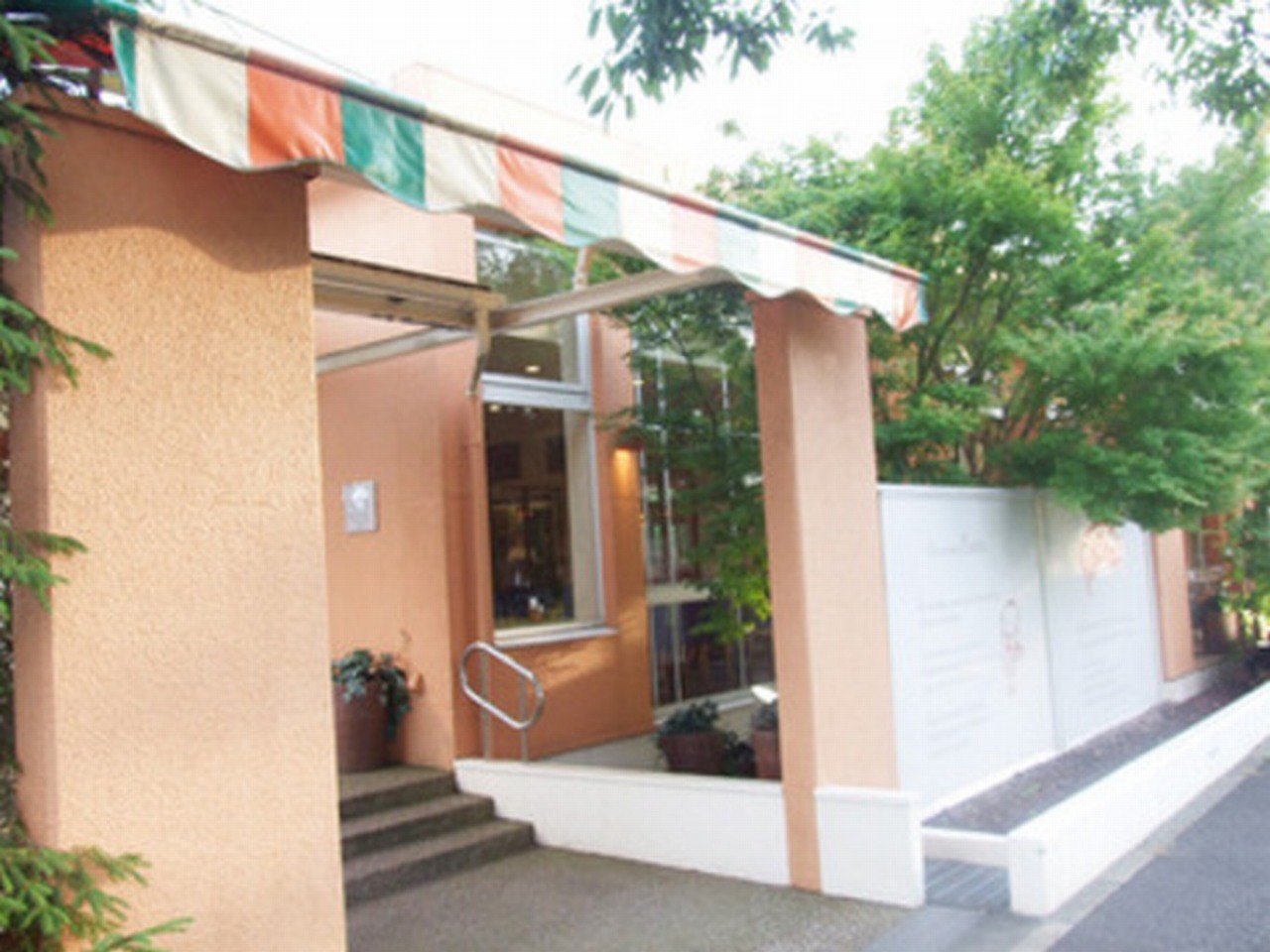 https://ctu8uo.media.saiyo-job.jp/contents/data/18985cf2-b484-4b86-850d-61cec72826d4